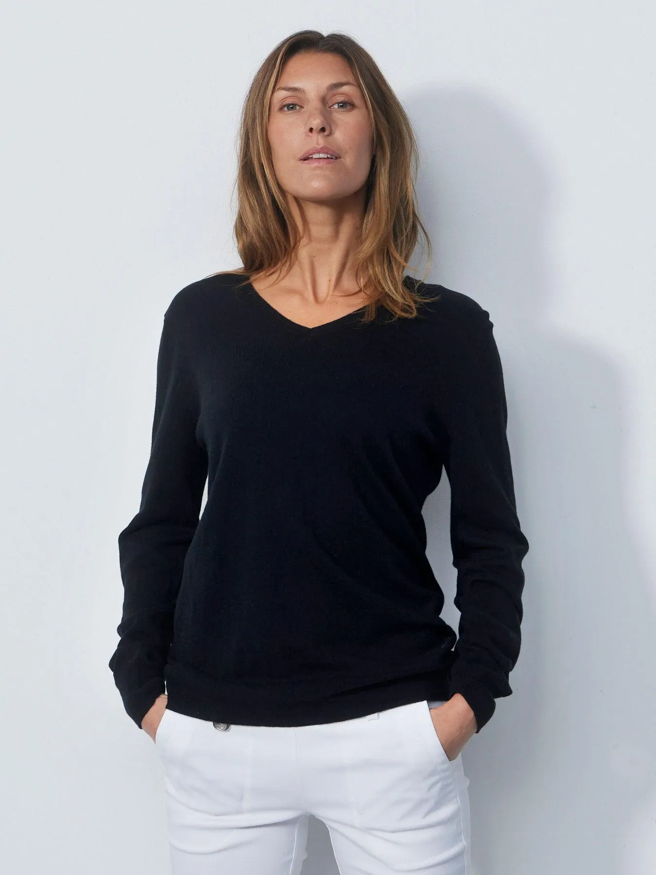 Daily Sports - Tea V-neck Pullover