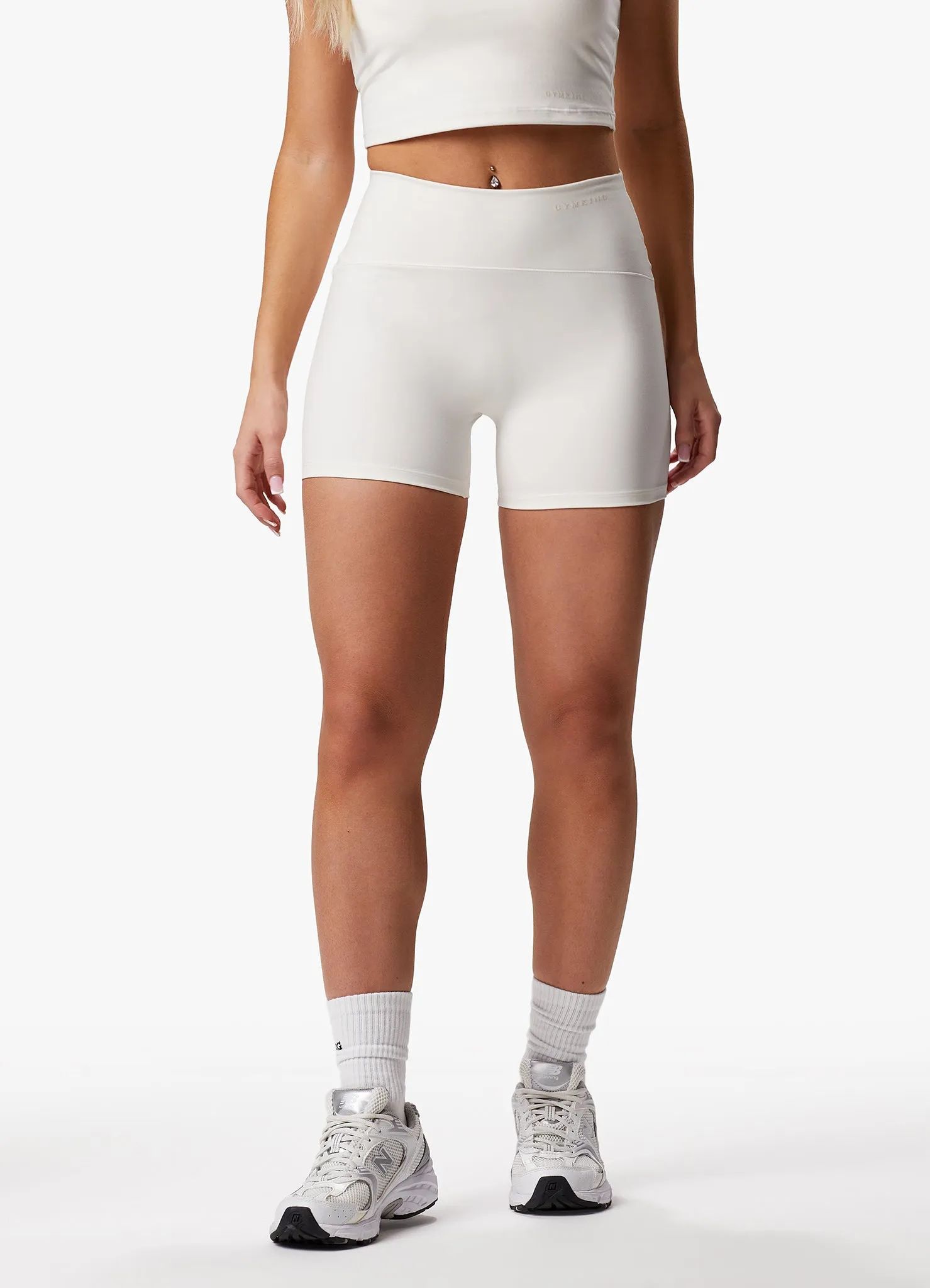 Gym King Peach Luxe 4" Short - Marshmallow Luxe