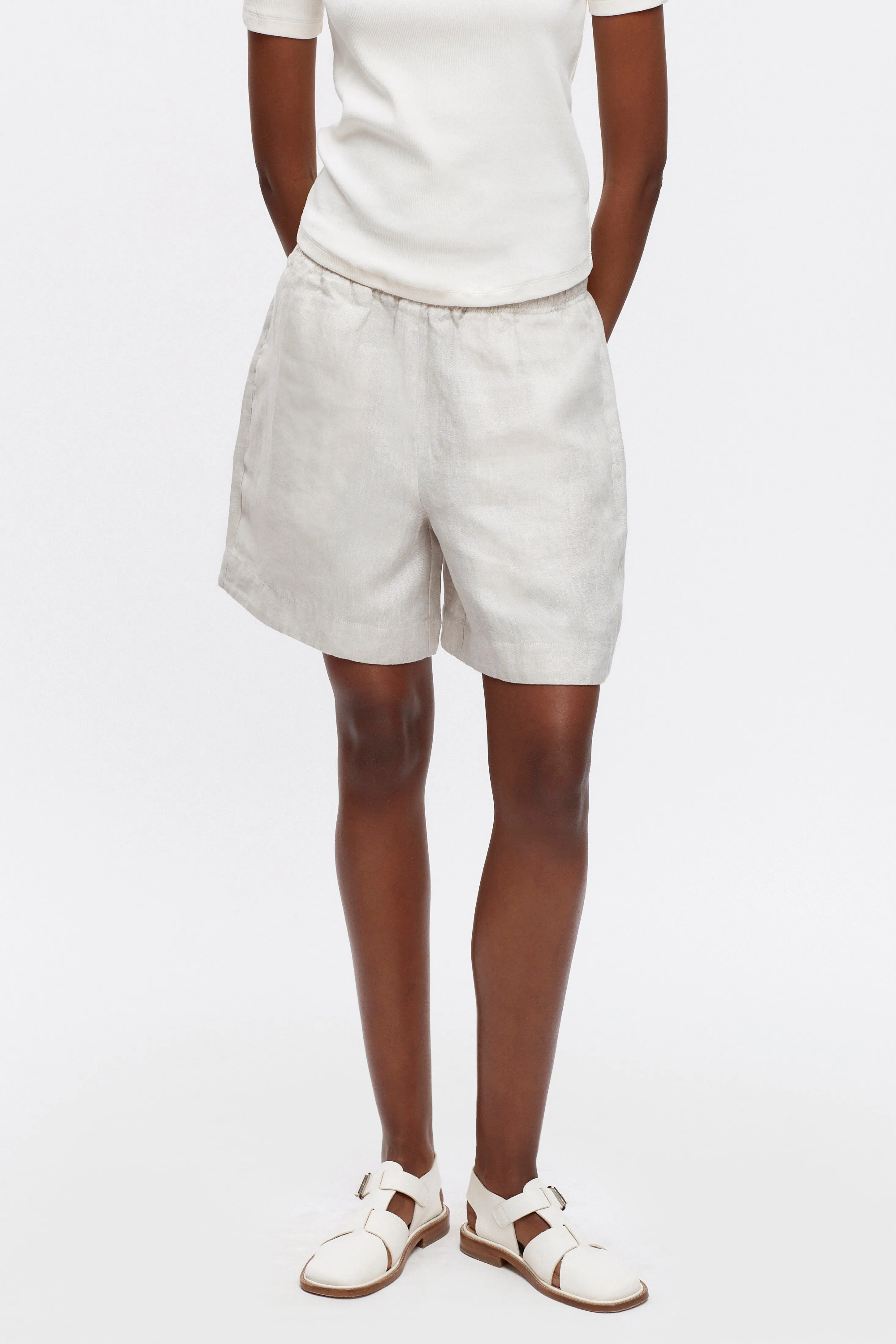 Men's Cairo Linen Short in Natural