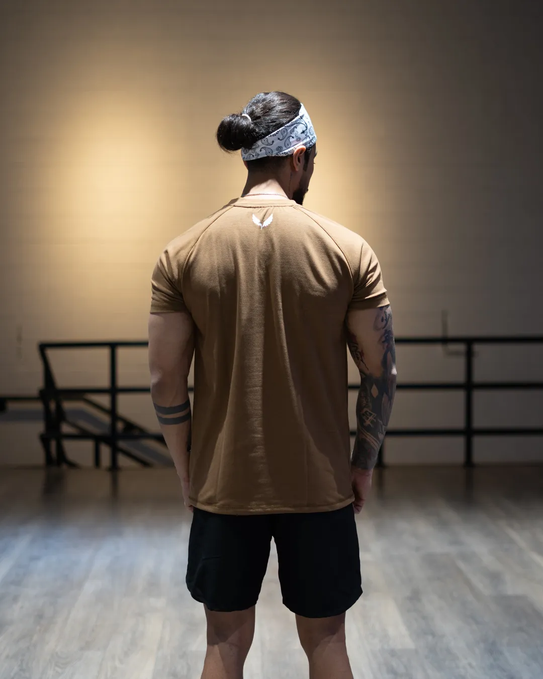 MUSCLE FIT T-SHIRT