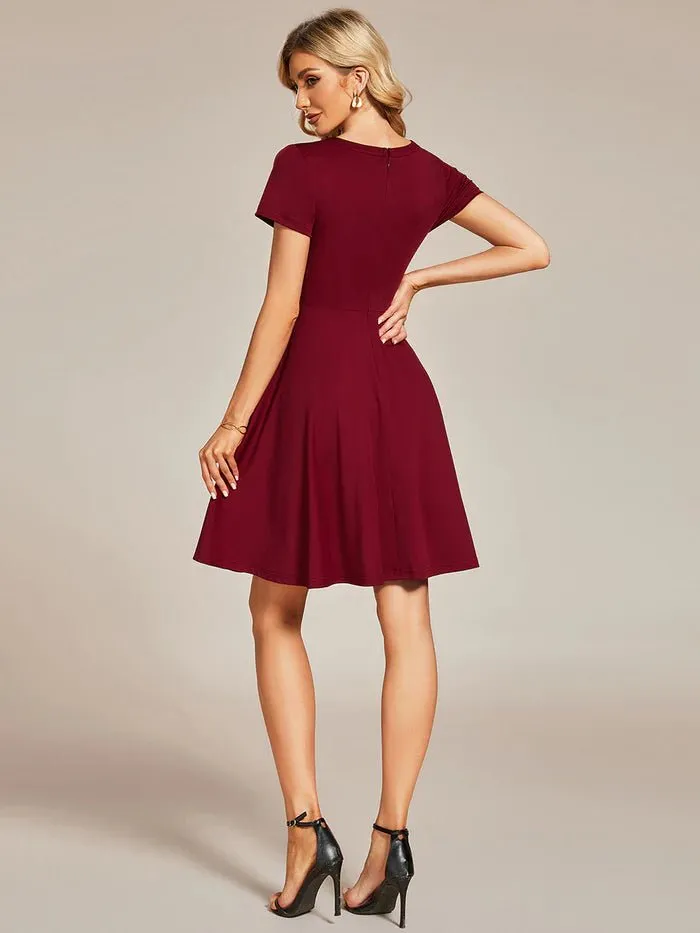 Round Neck Rhinestone Mini Homecoming Cocktail Dresses