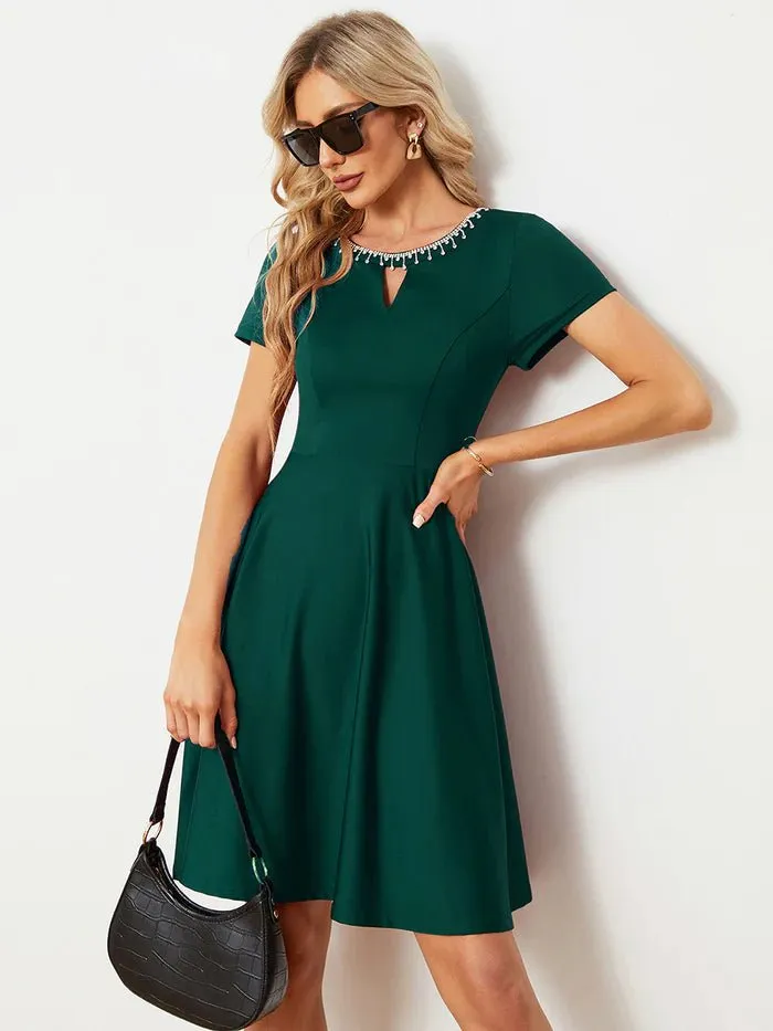 Round Neck Rhinestone Mini Homecoming Cocktail Dresses