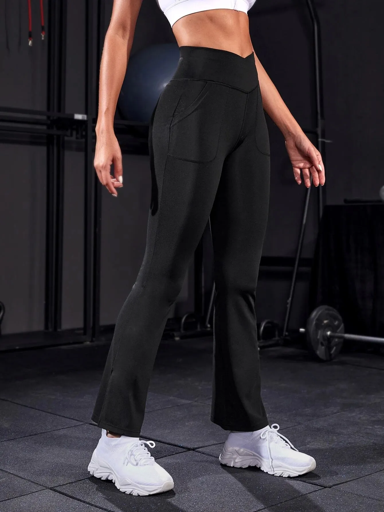 SHEIN Flare Leg Split Hem Sports Pants