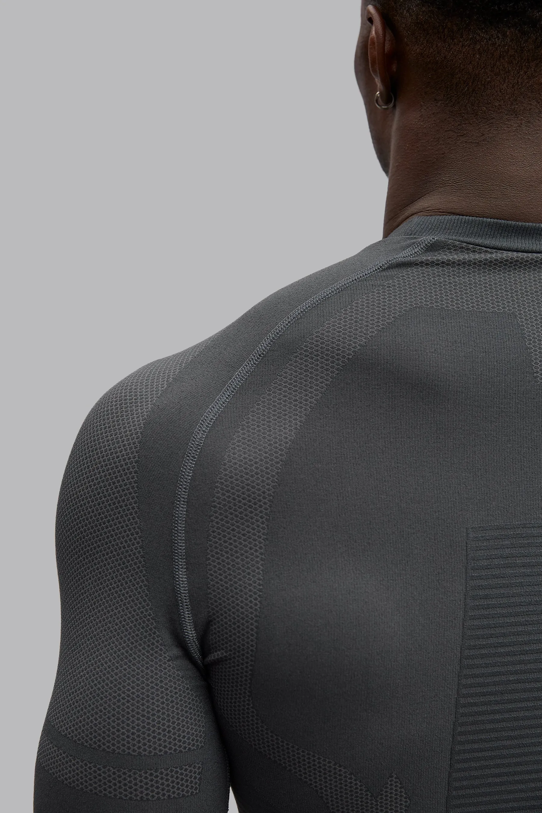 V_BASE SEAMLESS LONG SLEEVED T-SHIRT - Dark Gray